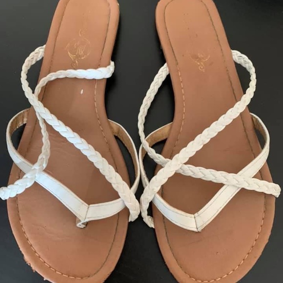 Shoes - Picture 6 of 7